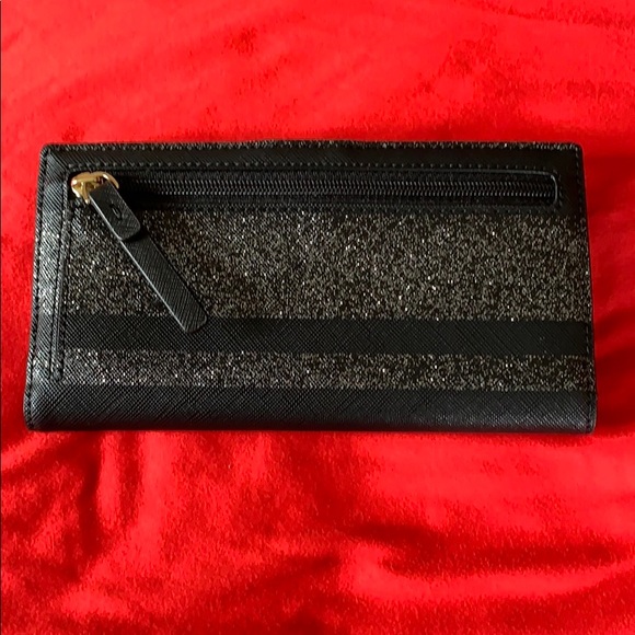 Kate Spade wallet. - Picture 3 of 3